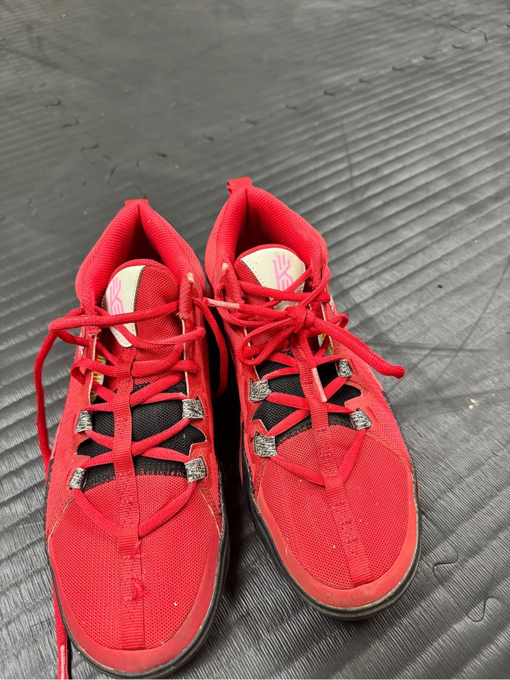 Nike Kyrie Flytrap 6 GS Red Kids's Athletic Sneakers